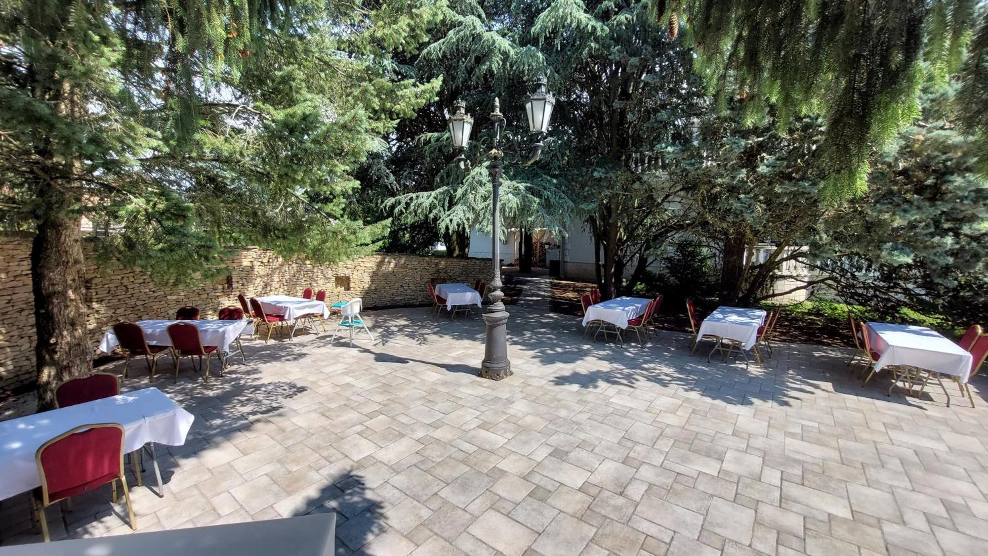 Apartamento Castle Garden *** Szombathely Exterior foto